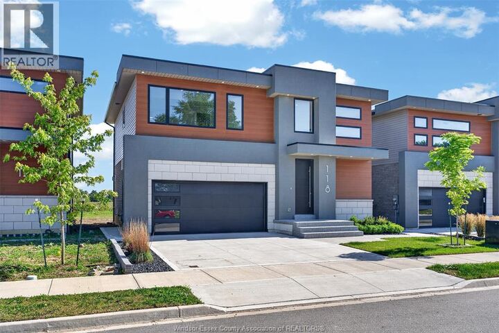 Property Photo:  118 Bear Street  ON N8M 0A9 