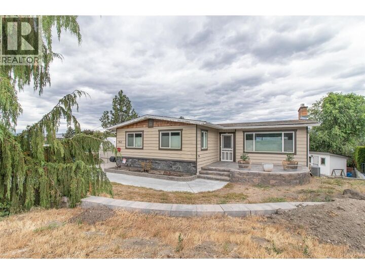 Property Photo: 941 Anders Road BC V1Z 1K4