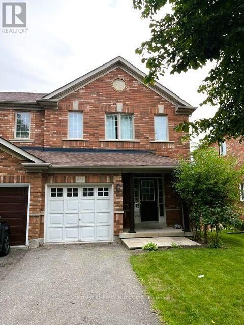 Property Photo:  872 Oaktree Crescent  ON L3X 2Y7 