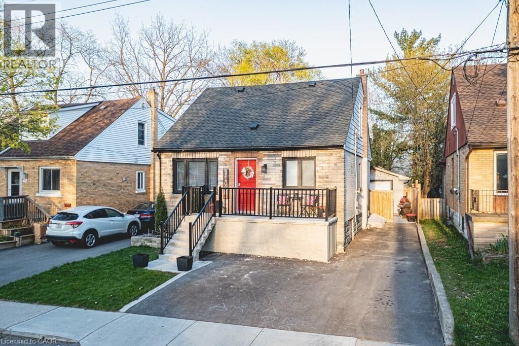 Property Photo:  73 West 3rd Street B  ON L9C 3K2 
