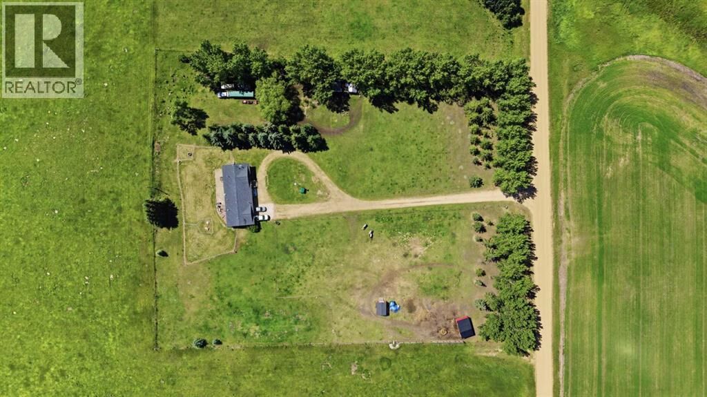 Property Photo:  17431 Township Road 444  AB T0B 3Y0 
