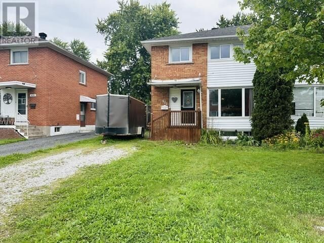 Property Photo: 622 Placid Ave ON P6B 3M7
