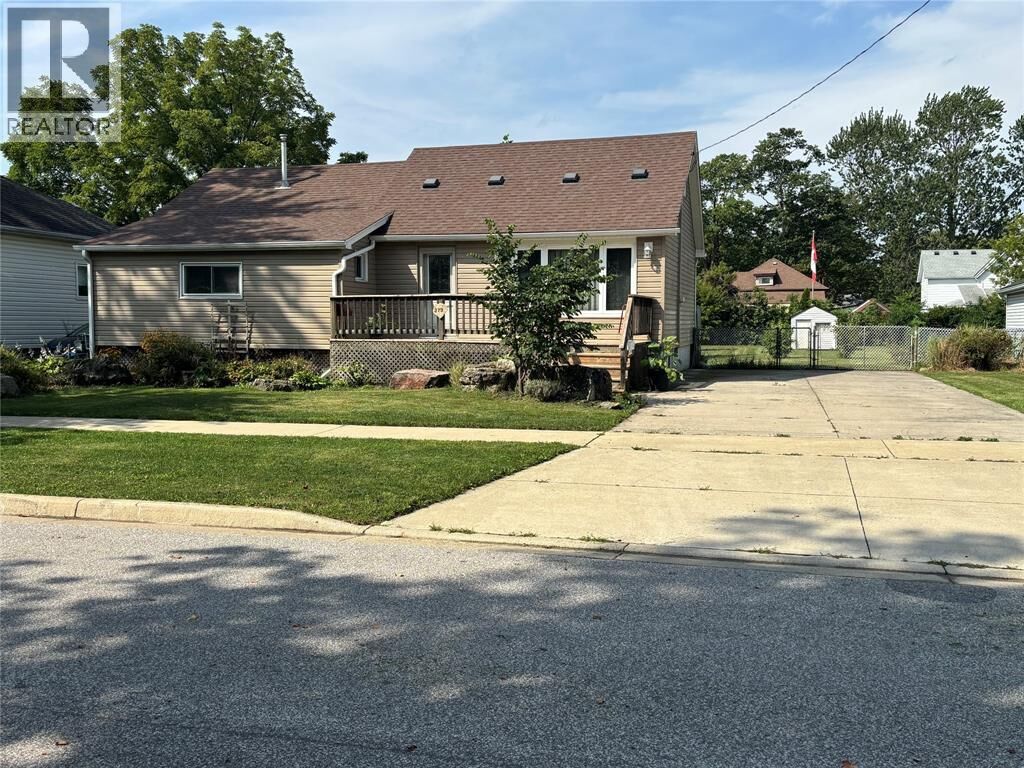 Property Photo:  273 Emma Street  ON N7T 3A1 