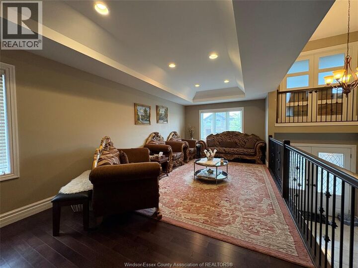 Property Photo:  4033 Cosenza Street  ON N9G 0B2 