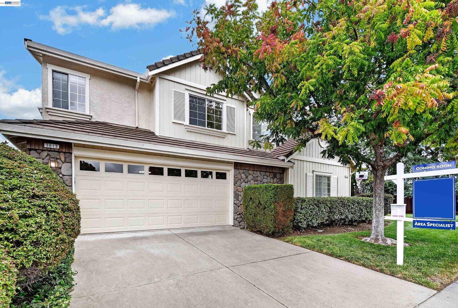 Property Photo: 3813 Stone Pointe Way CA 94588