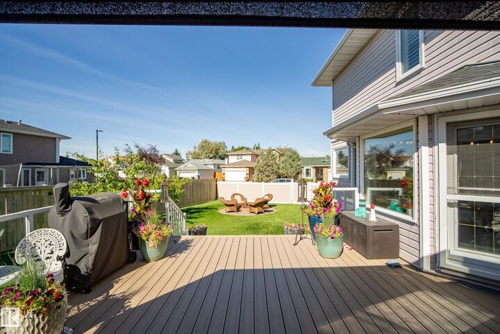 Property Photo:  10119 174 Avenue NW  AB T5X 5W3 