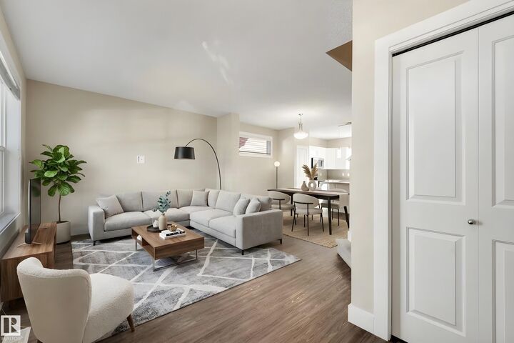 Property Photo:  2125 24 Street NW  AB T6T 0Y4 