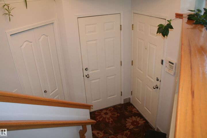 Property Photo:  263 Dunvegan Road NW  AB T5L 5E5 