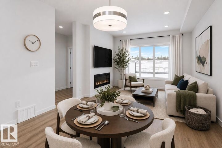 Property Photo:  2843 64 Street SW  AB T6X 3M8 