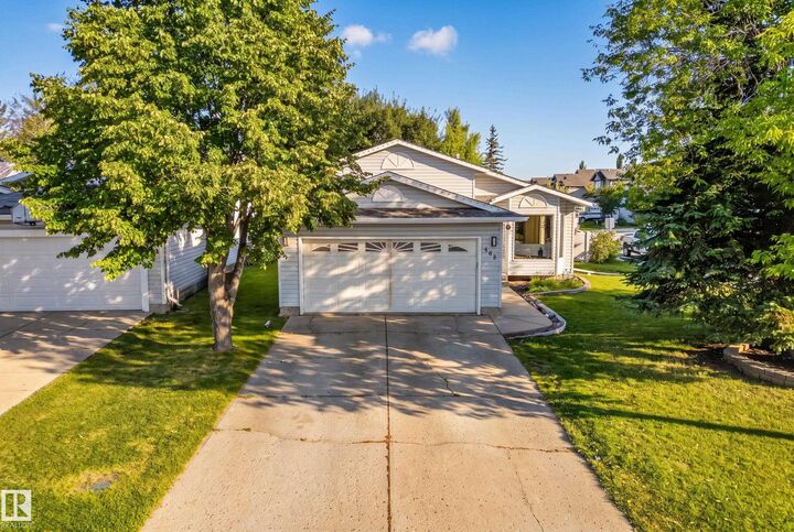 Property Photo:  468 Davenport Place  AB T8H 1R9 