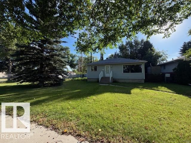 Property Photo:  12245 81 Street NW  AB T5B 2T2 