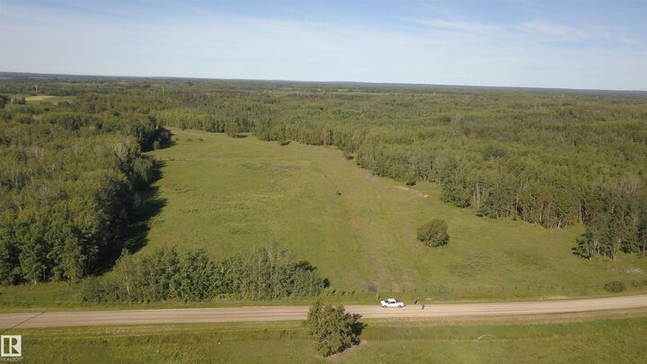 Property Photo:  Twp 542 & Rge Rd 40  AB T0E 1H0 