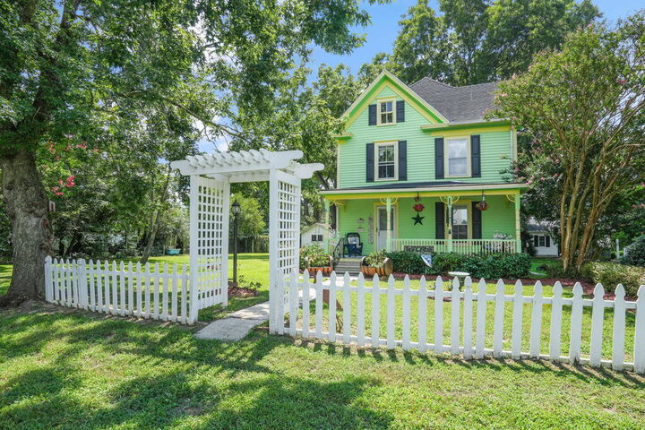 Property Photo:  24400 Maxwell Street  VA 23421 