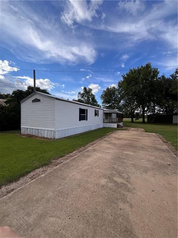 Property Photo: 135 Couvillion Street LA 71355