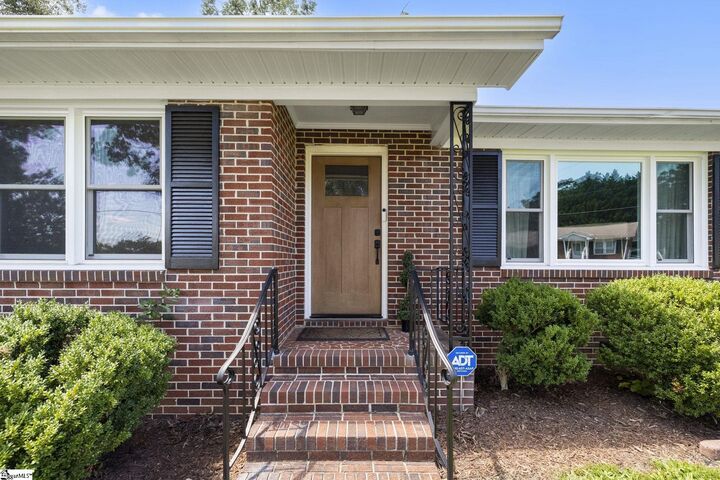 Property Photo: 1 Dickens Lane SC 29687