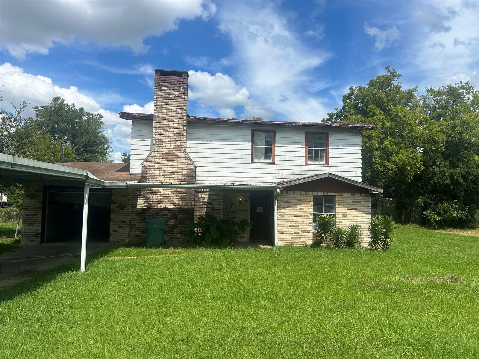 Property Photo: 1412 Missouri Street TX 77630