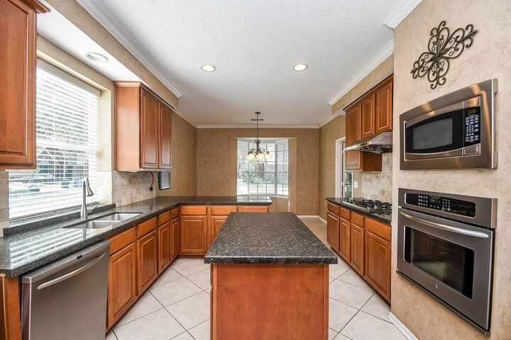 Property Photo:  19002 Appletree Hill Lane  TX 77084 