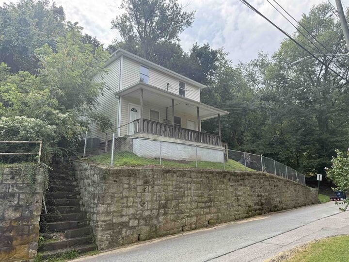 Property Photo:  520 Deal Street  KY 41101 