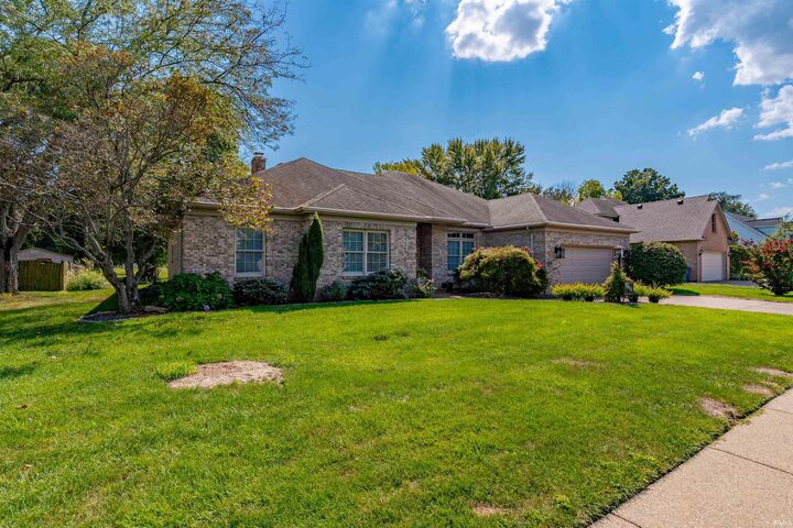Property Photo:  10633 Hampton Place  IN 47630 