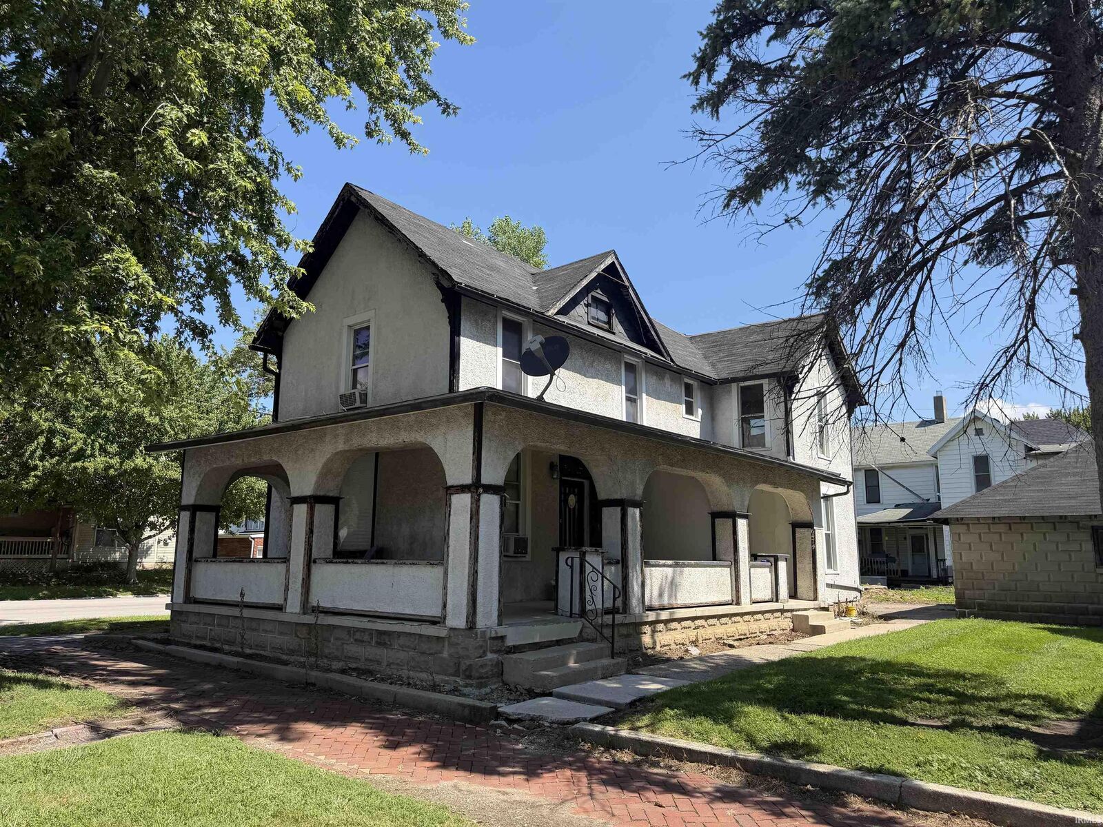 Property Photo: 647 Guilford Street IN 46750