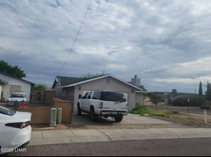 Property Photo:  2847 Chambers Ave  AZ 86401 