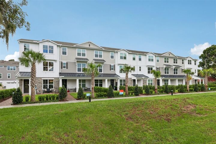 Property Photo:  213 Pasquala Way  FL 32765 