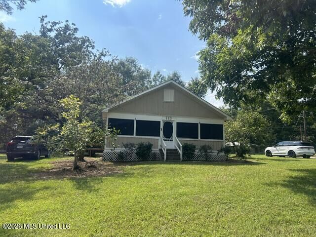 Property Photo: 220 W Batson Avenue MS 39577