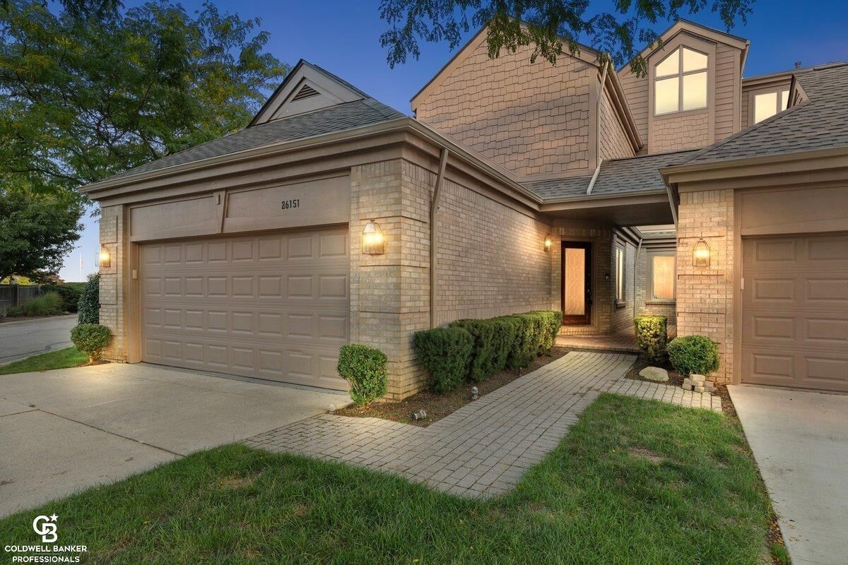 Property Photo: 26151 Harbour Pointe Dr N Drive MI 48045-3209