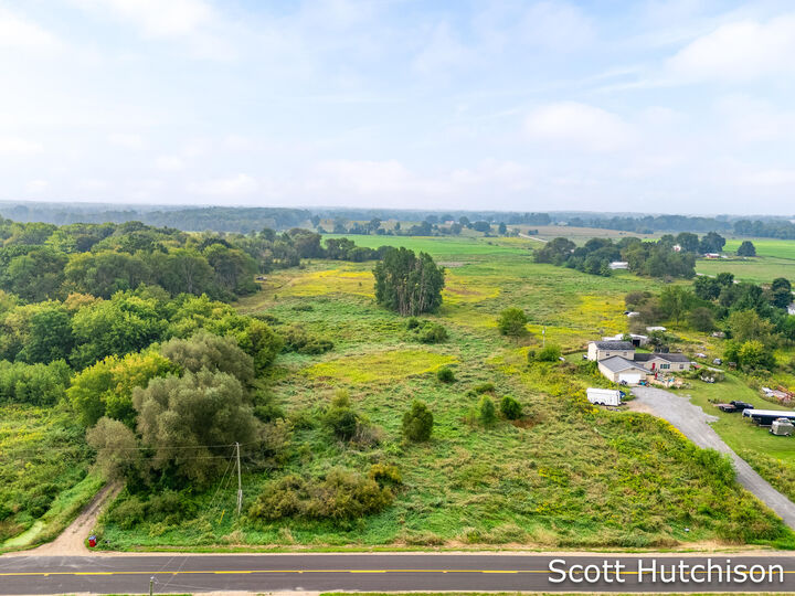 Property Photo: 500 E 112th Street MI 49327