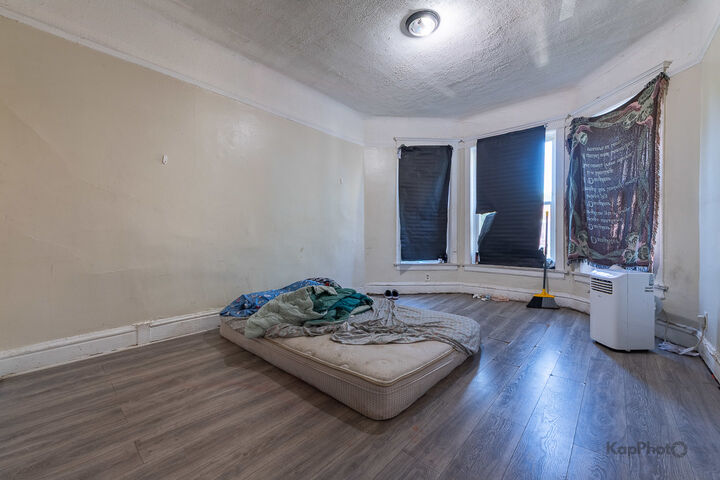 Property Photo:  6327 S Saint Lawrence Avenue  IL 60637 