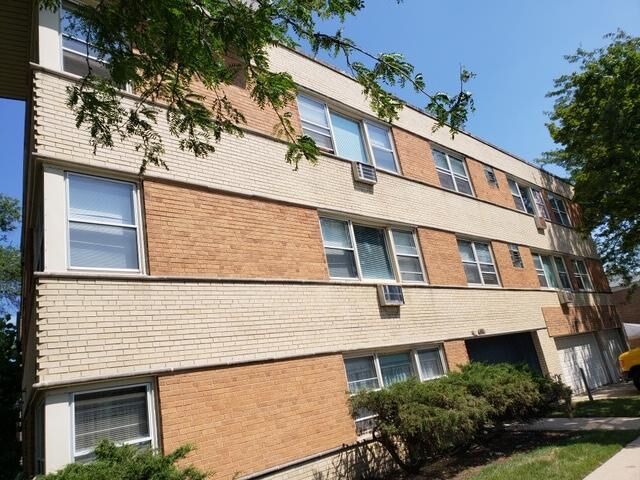 Property Photo: 8537 Niles Center Road 3B IL 60077