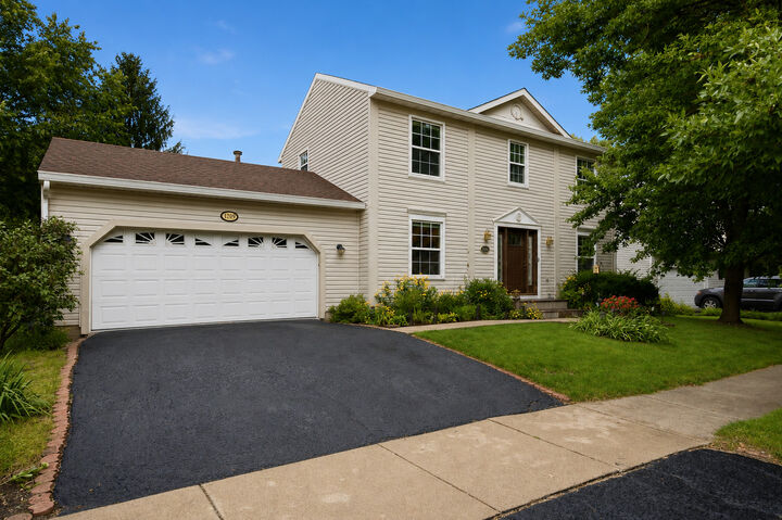 Property Photo: 1209 River Oak Drive IL 60565
