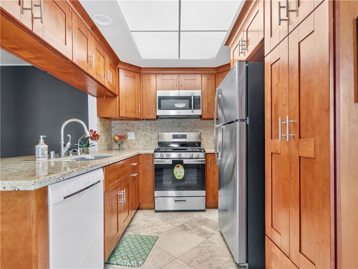 Property Photo: 1159 E 1st CA 92780