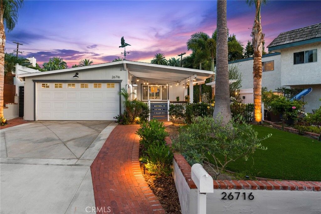Property Photo:  26716 Calle Juanita  CA 92624 