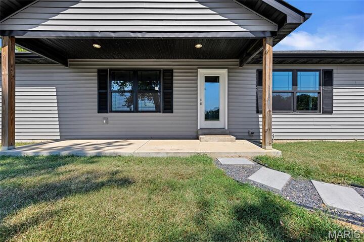 Property Photo:  4375 Jj Road  IL 62298 