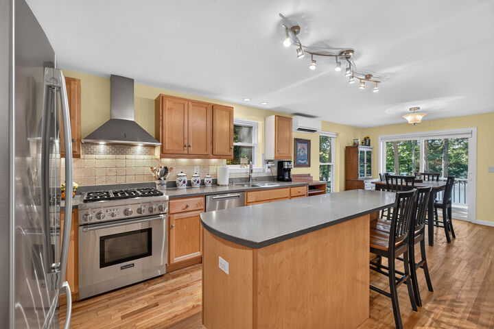 Property Photo:  44 Helenfield Drive  ME 04002 