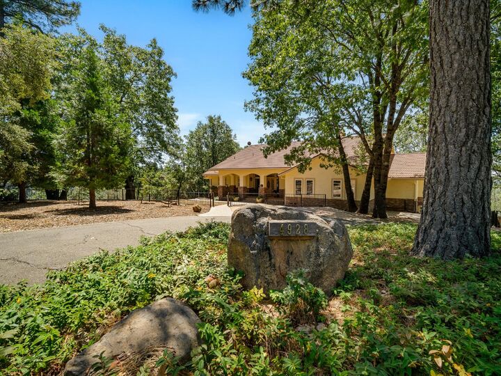 Property Photo: 4928 Escondito Court CA 95709