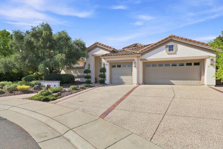 Property Photo:  932 Gardner Court  CA 95648 