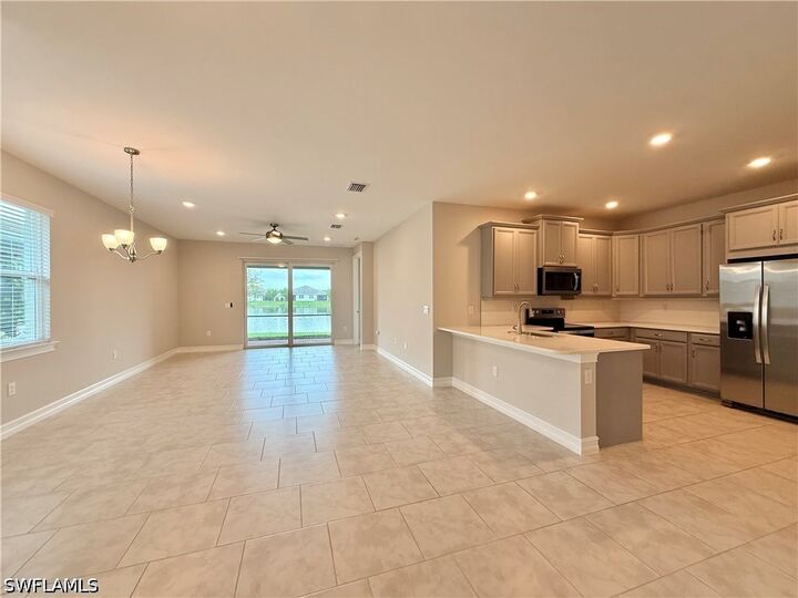 Property Photo: 842 Enbrook Loop FL 34114