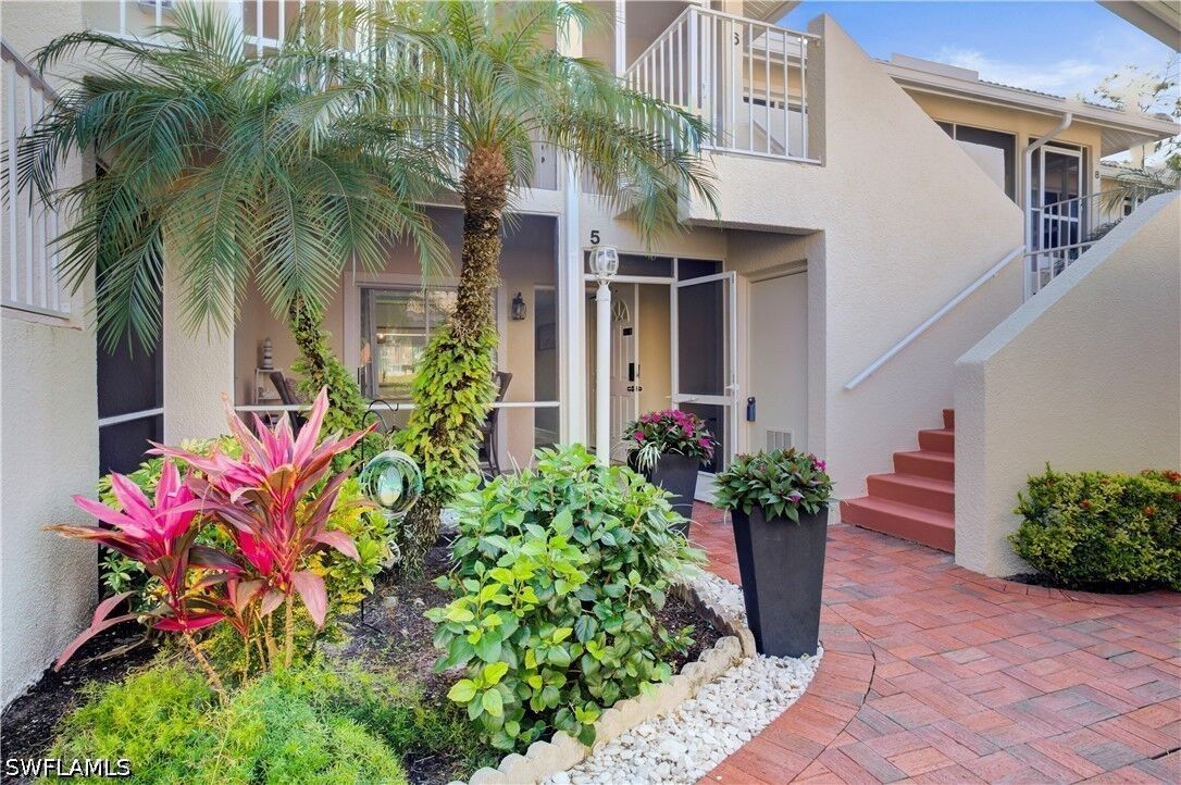 Property Photo:  2420 Hidden Lake Drive 5  FL 34112 