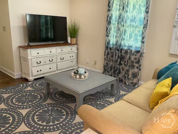 Property Photo:  1827 Greenville Street  GA 31404 