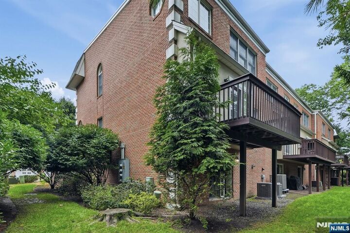 Property Photo: 156 Stonegate Trail NJ 07626