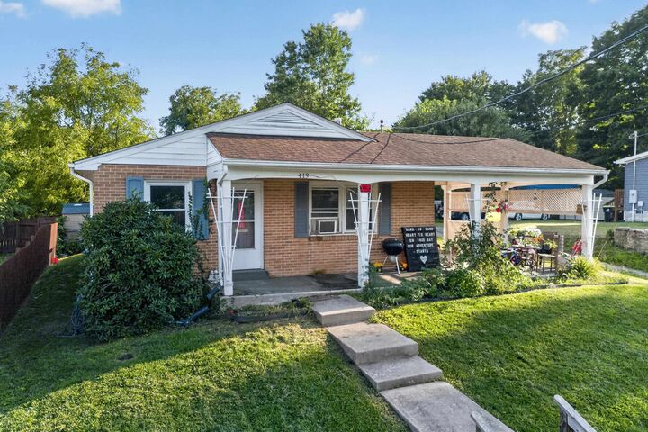 Property Photo: 419 2nd Street SW VA 24301