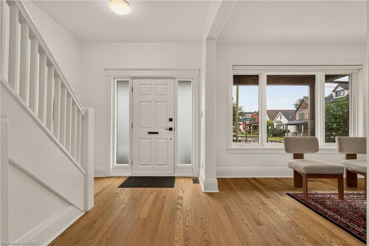 Property Photo:  39 Campbell Avenue  ON L8L 2N2 