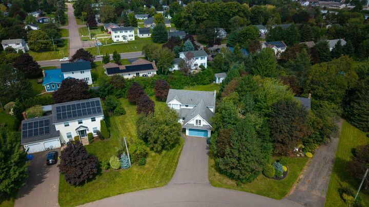Property Photo:  83 Kennedy Drive  PE C1E 1X7 