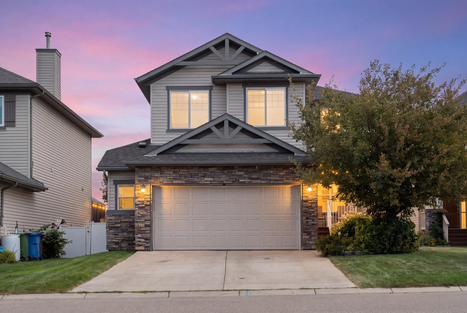 Property Photo:  408 Rainbow Falls Way  AB T1X 1S8 