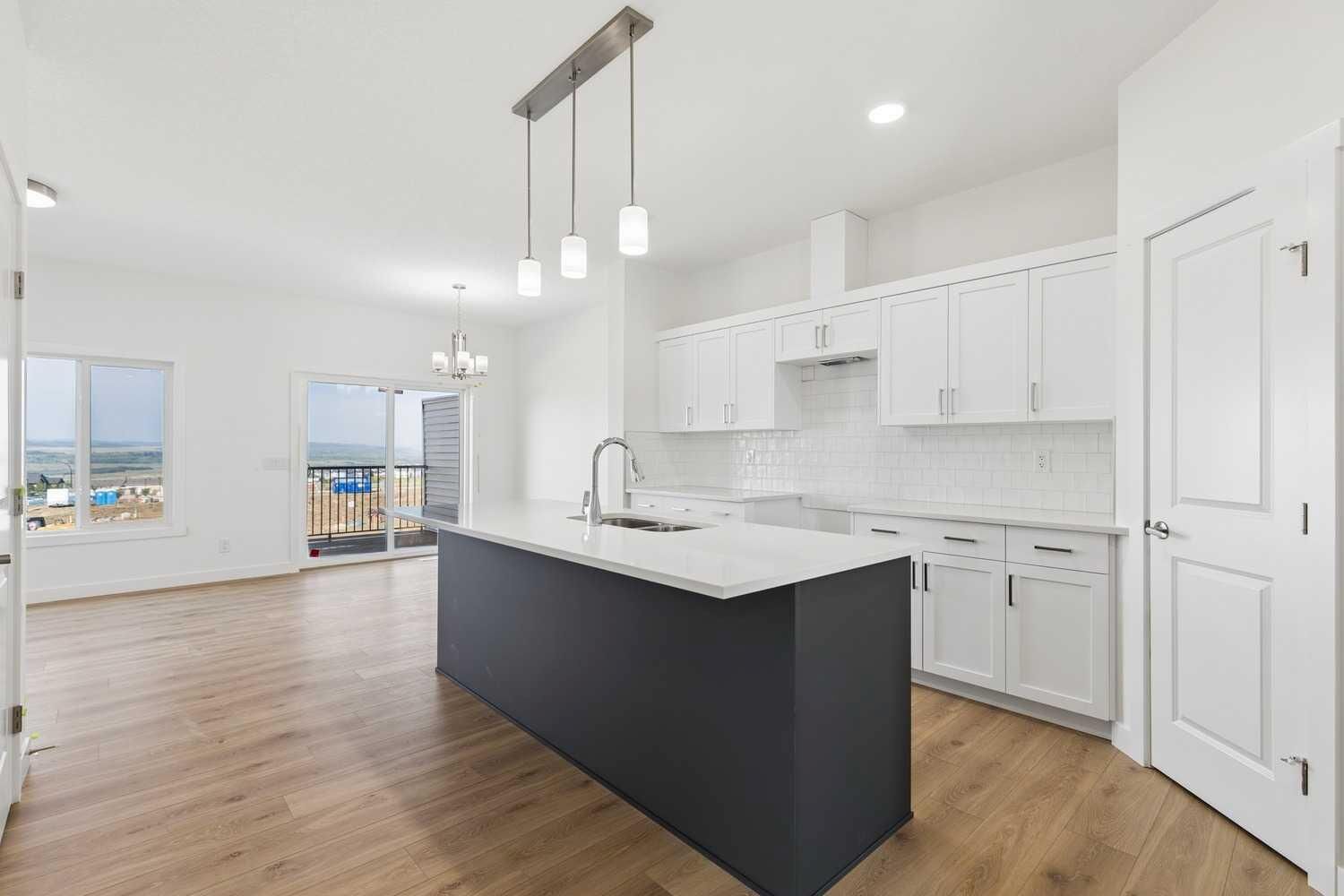 Property Photo:  27 Heritage Point  AB T4C 0L3 