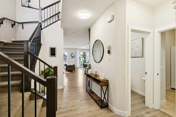 Property Photo:  119 Cranbrook Green SE  AB T3M 2X2 