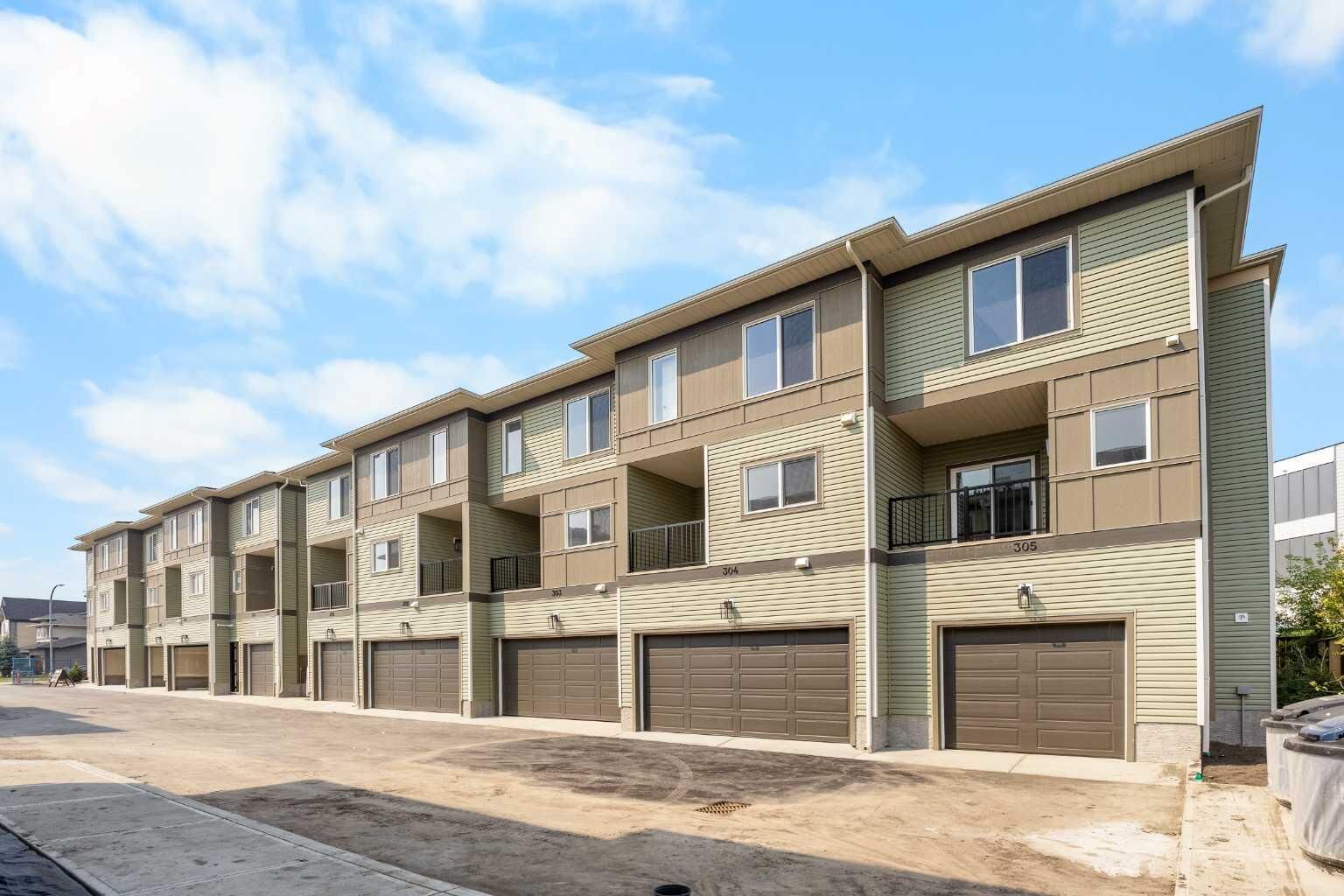 Property Photo:  67 Panatella Square NW 305  AB T3K 2S7 