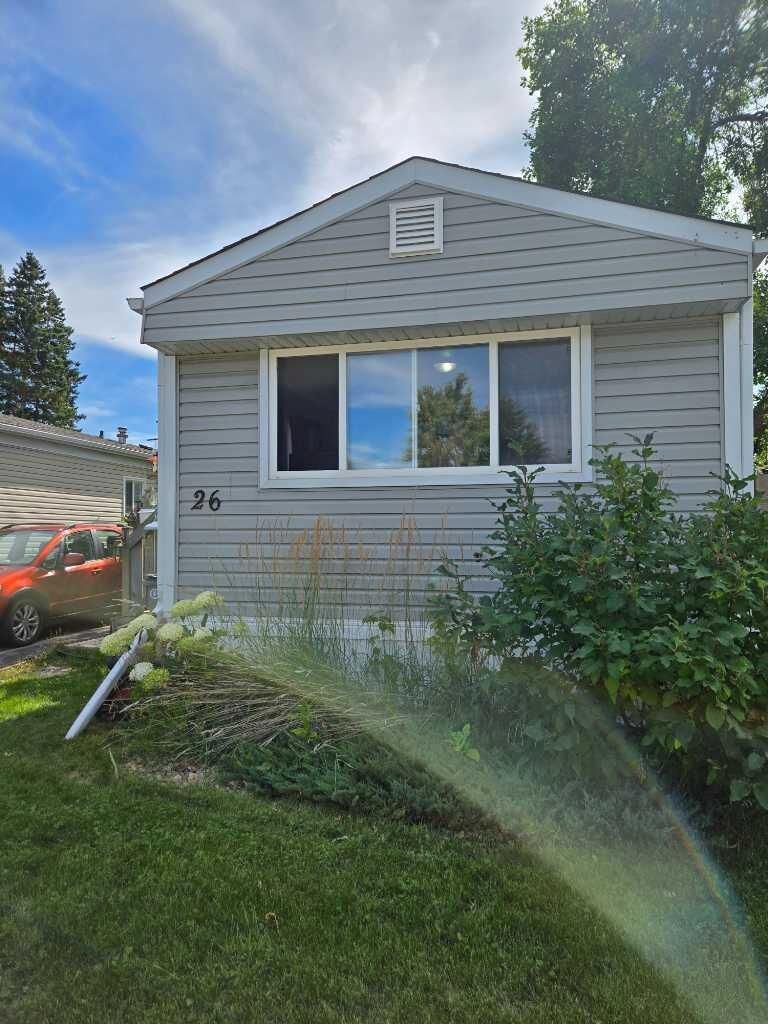 Property Photo:  6220 17 Avenue SE 26  AB T2A 0W6 